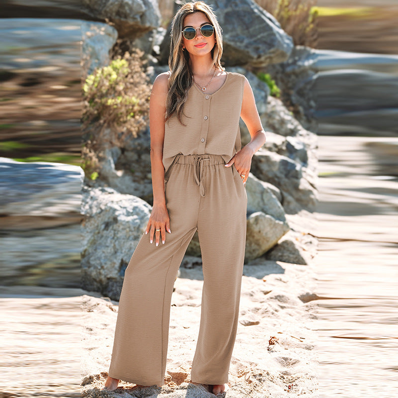 L'ensemble Alia Jadmode – Vue complète du vêtement deux-pièces élégant avec coupe fluide et détails plissés, parfait pour un look moderne et intemporel en France, Belgique, et Suisse.